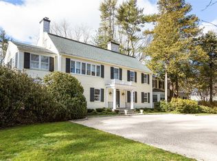 8 Eyre Ln, Locust Valley, NY 11560