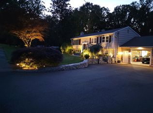 75 Spoke Dr, Shelton, CT 06484