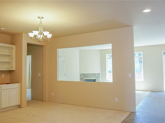 4th image of 20125 61st Av Ct E