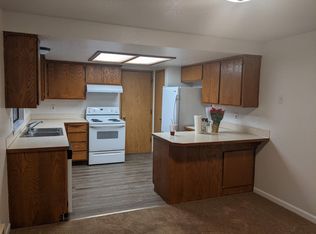 715 93rd St SW #B, Everett, WA 98204