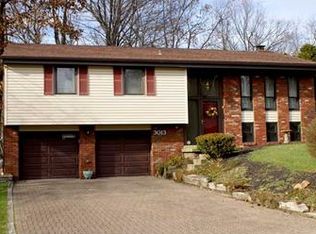 3013 Vermeer Dr, Allison Park, PA 15101