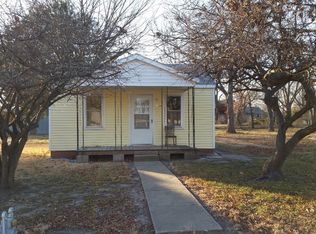 1509 N 2nd St, Neodesha, KS 66757