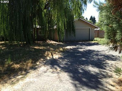 2nd image of 555 Nighthawk Ln