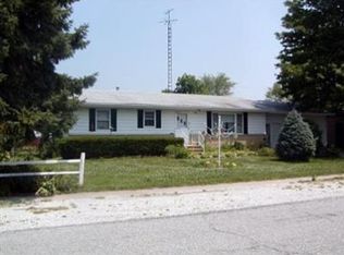610 W Jefferson St, Kouts, IN 46347