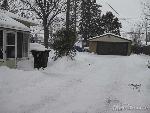 4th image of 27331 Blum St