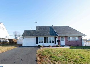 138 Heartwood Rd, Levittown, PA 19056