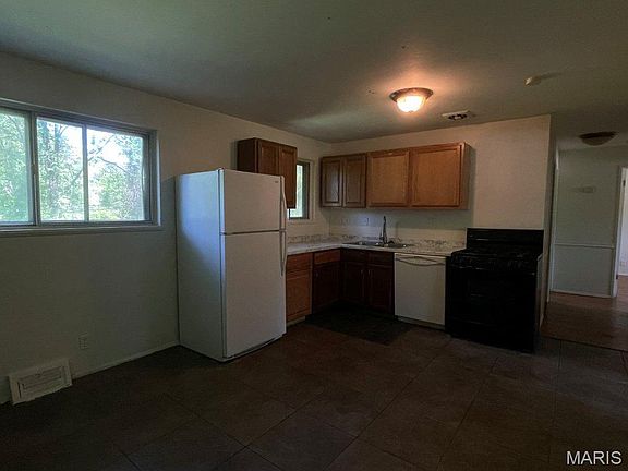 3rd image of 10264 Dacey Dr