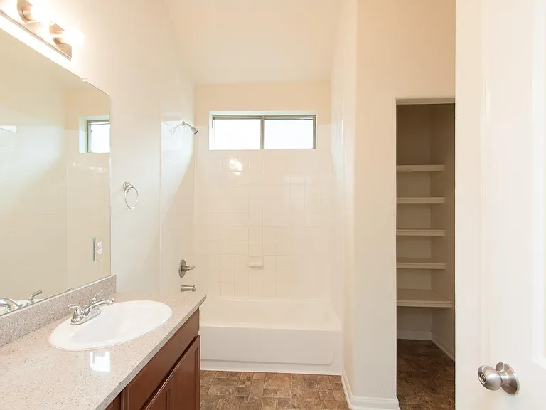 107 Piney Ptwy — Photo 17