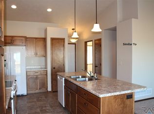6021 W Bloomfield Pl, Sioux Falls, SD 57107