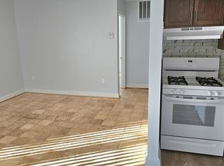 4627 13th St NW #101, Washington, DC 20011