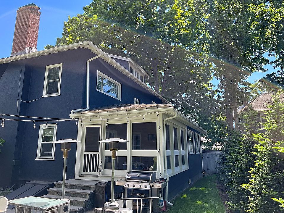 2nd image of 94 Tappan St