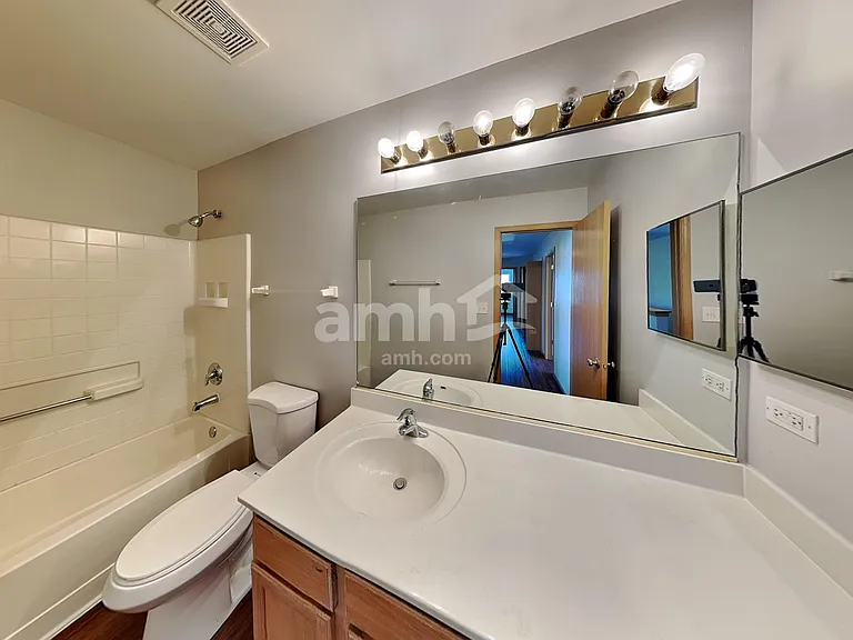 3226 Kenilworth Ln — Photo 16