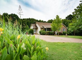 1035 Glennie Lee Dr, Greenbrier, TN 37073