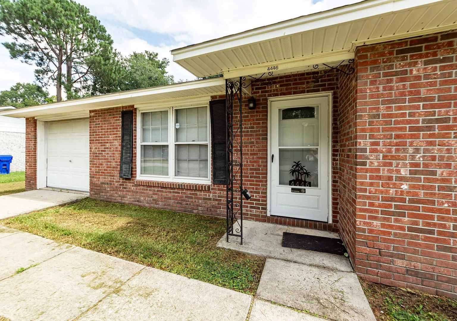 3 Bedroom, 1 Bathroom Home in Woodside Manor - Ladson — Photo 2