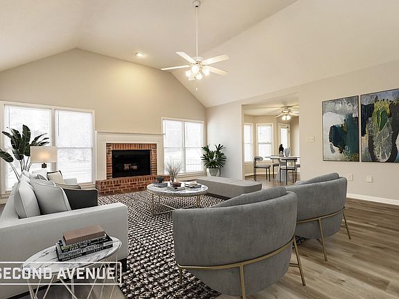 2nd image of 200 Williamsburg Cir