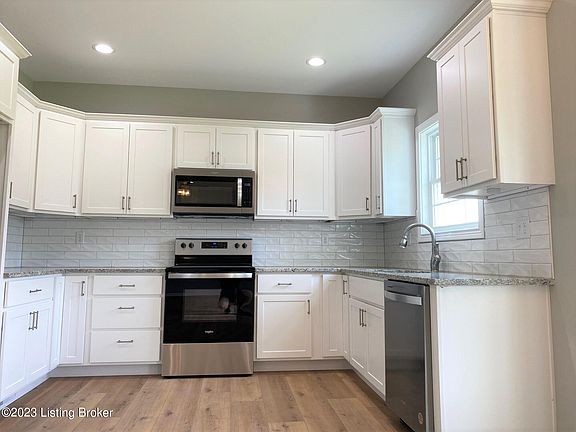 3rd image of 231 Bischoff Way