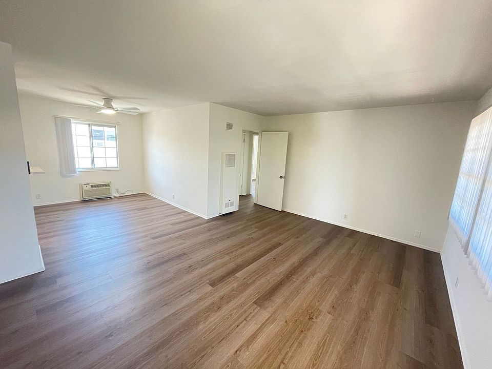 1st image of 4706-4708 Kester Ave #10