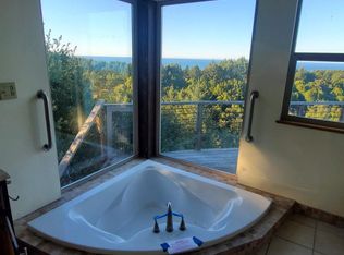 264 Beaver Ct, Whitethorn, CA 95589