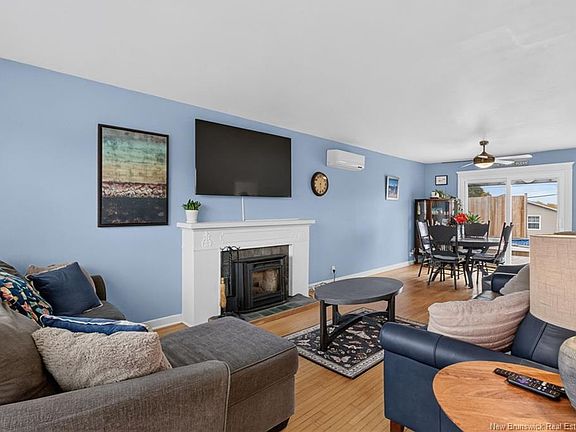 4th image of 73 Queen Mary Rd