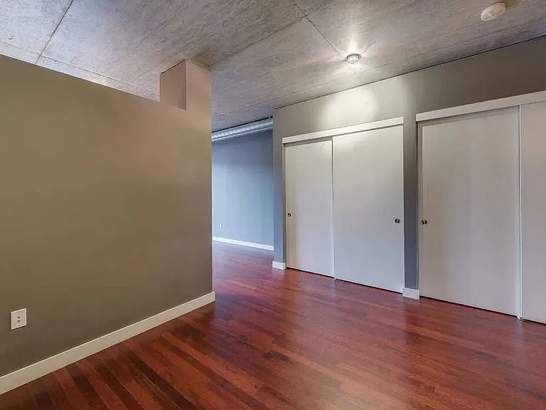 1926 W Burnside St #704 — Photo 12
