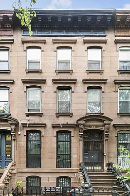 Sold by MOVING KEYZ REALTY | media 9