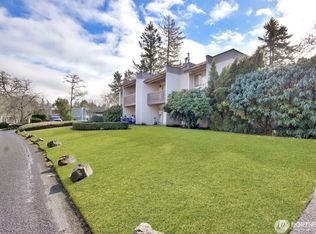 7501 Ruby Dr SW APT J202, Tacoma, WA