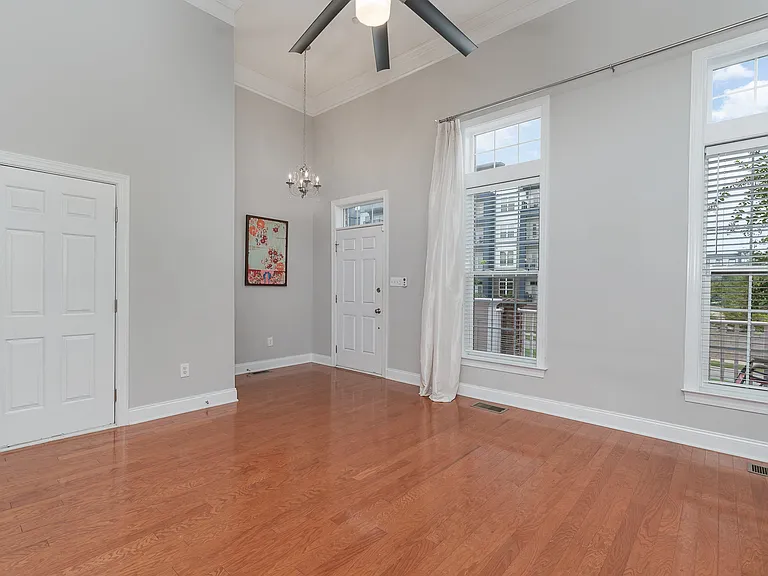 Living rm facing frot door
