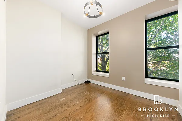 Rented by Brooklyn High Rise LLC | media 8