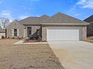 120 Southern Oak Way, Canton, MS 39046