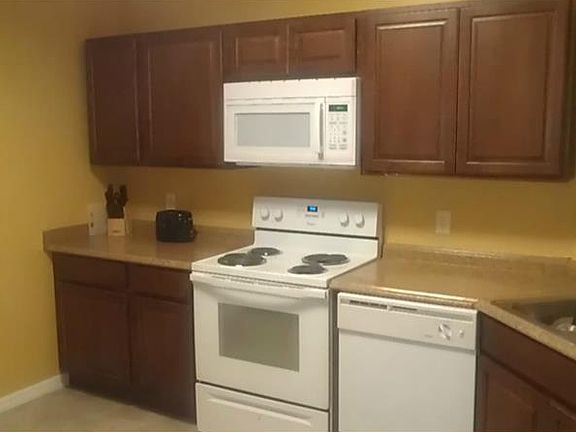 2nd image of 653 Gazelle Dr