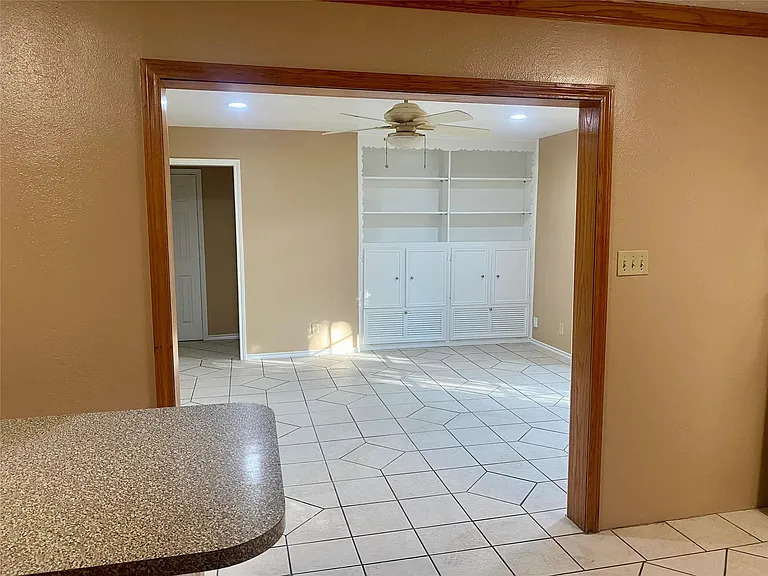 7868 Broadview Dr — Photo 8