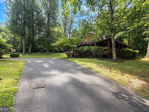 3rd image of 783 Hill Ave
