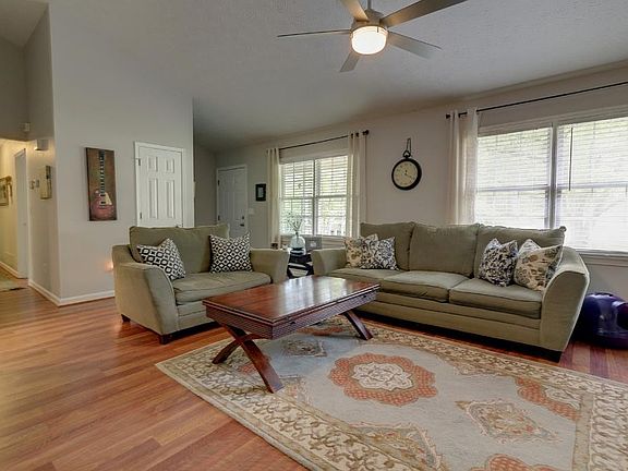 4th image of 4817 Olde Mill Dr