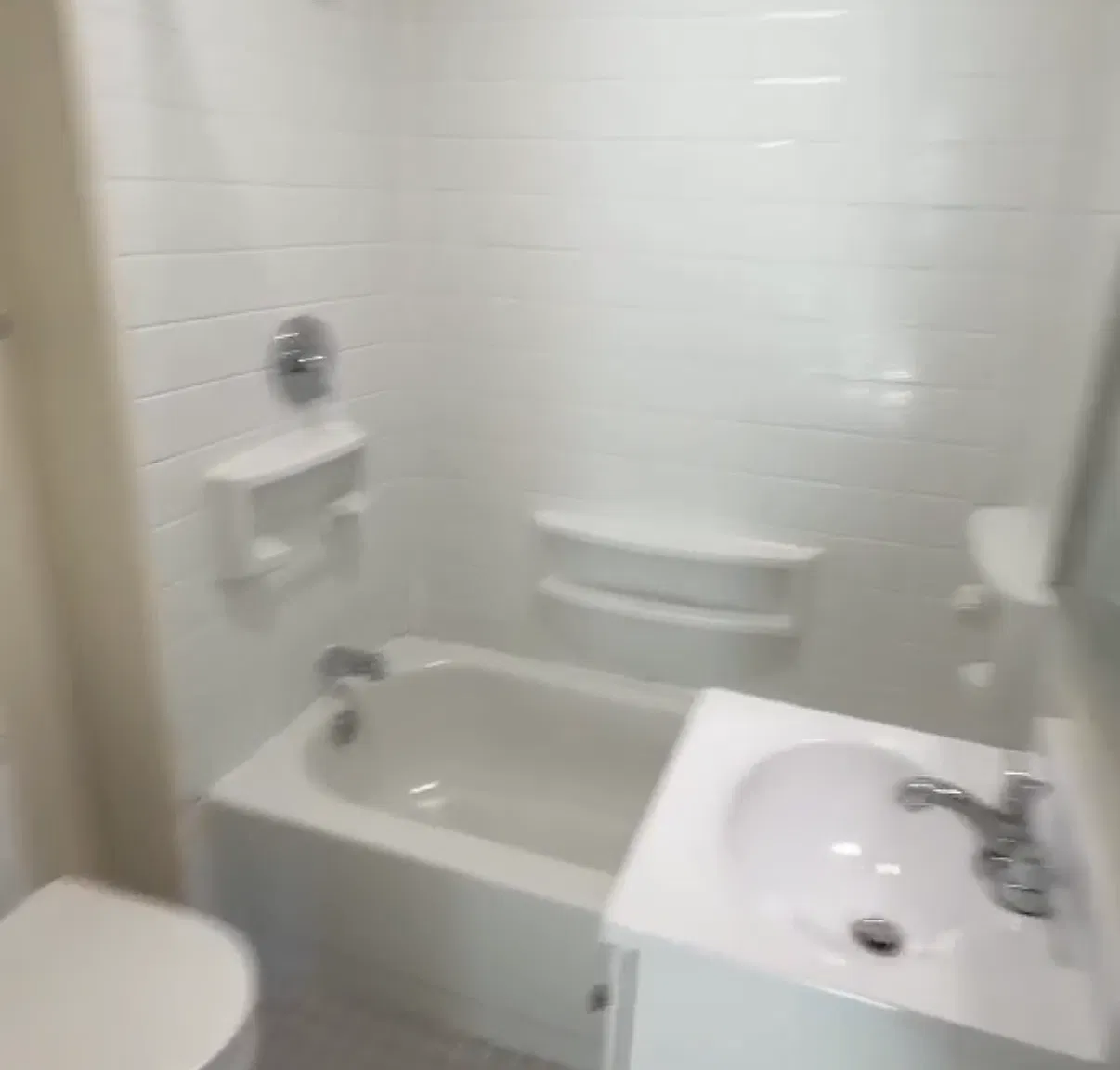 29 Lewis St — Photo 2