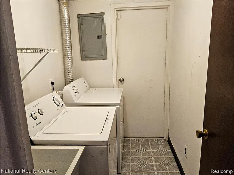 29576 City Center Dr #4 — Photo 10