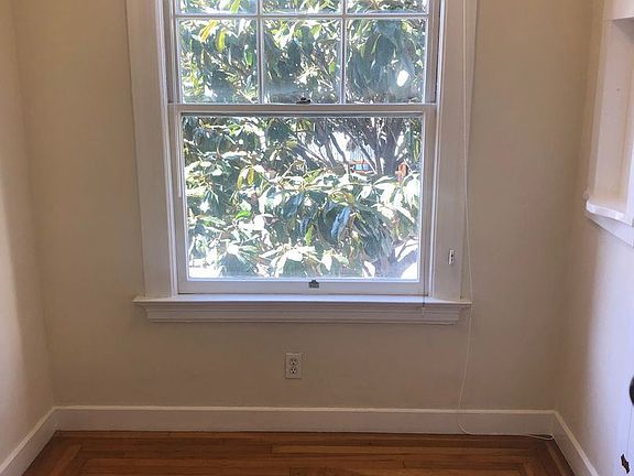 5th image of 2341 Chestnut St APT 102