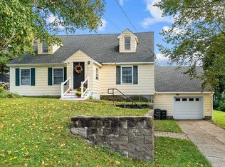 21 Yale St, Gardner, MA 01440