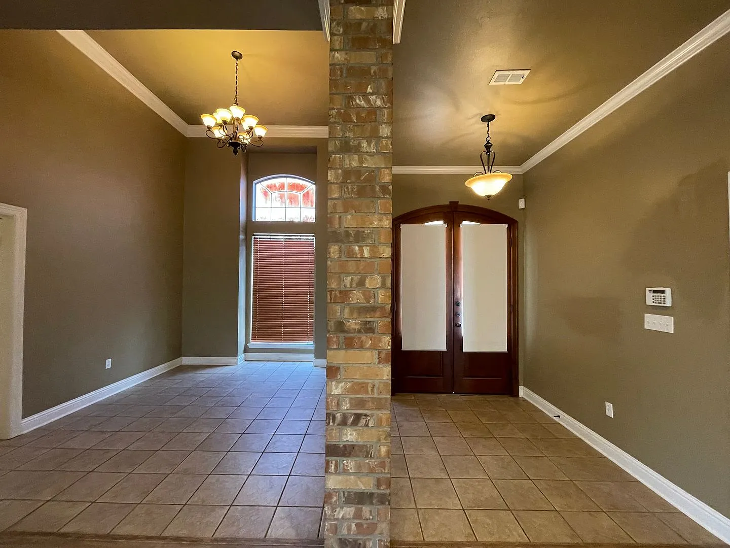 Benton Beauty in Palmetto Place Subdivision — Photo 3