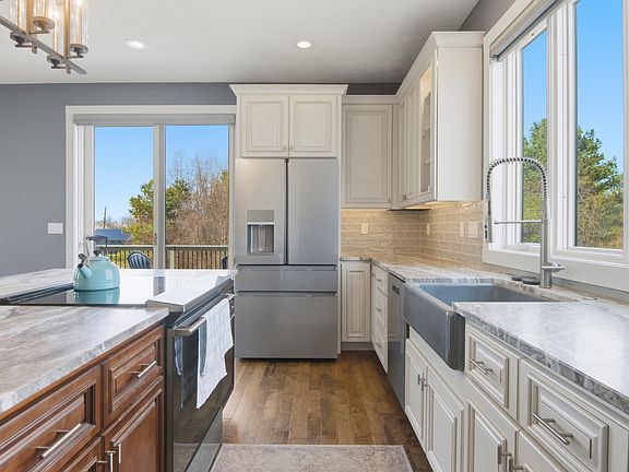 4th image of 15415 Orchard View Dr