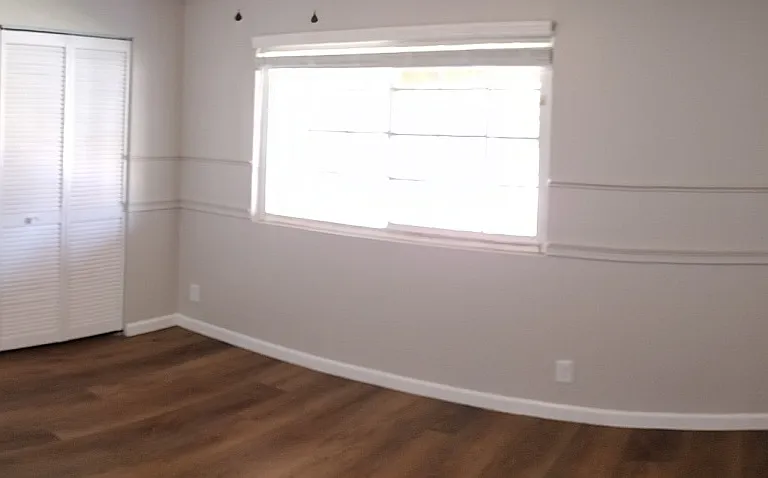 909 Galopago St — Photo 21