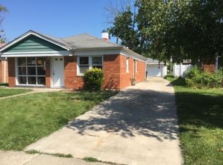 3144 W Whipple Dr, Merrionette Park, IL