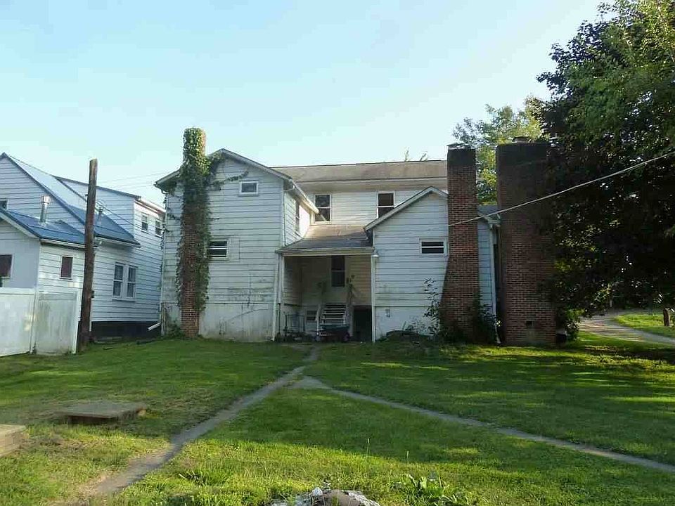 2nd image of 3 Riverside Dr