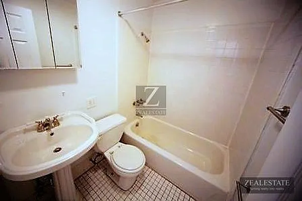 Rented by ZealEstate Group Inc | media 7