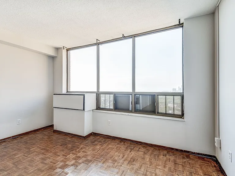 2360 Dundas St W #2350 — Photo 76