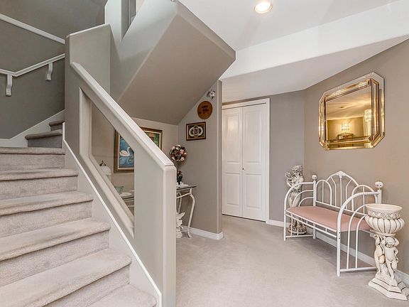 4th image of 3555 Blue Jay St #3