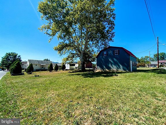 4th image of 47 Blackiston Ave