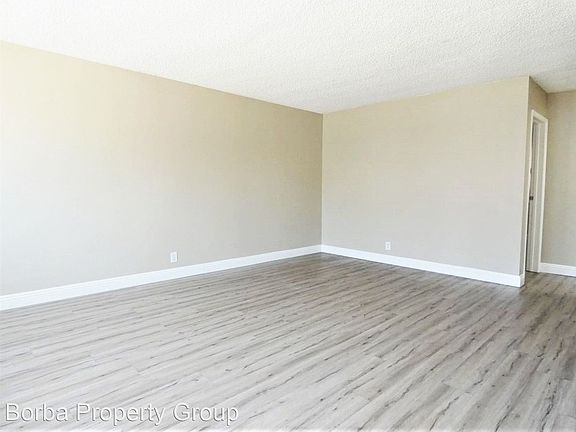 2nd image of 35 W 52nd St APT B