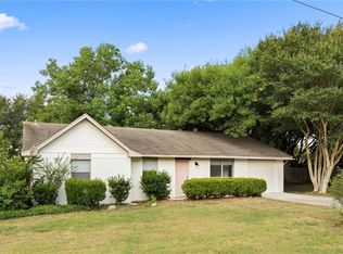 104 Country Ln, Maxwell, TX 78656