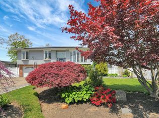 335 Midwood Rd, West Babylon, NY 11704