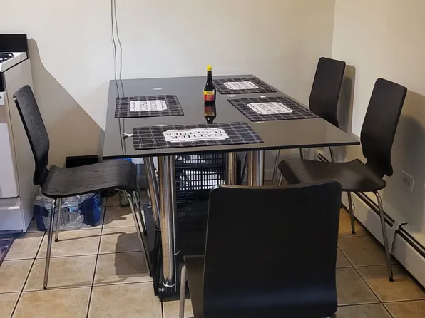 8254 Niles Center Rd #E3, Skokie, IL 60077